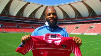 Oupa Manyisa Salary at Chippa United 2022