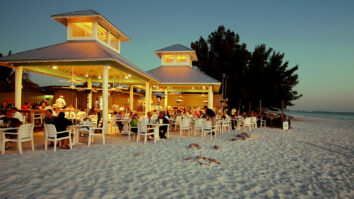 best-beachfront-restaurants-in-florida