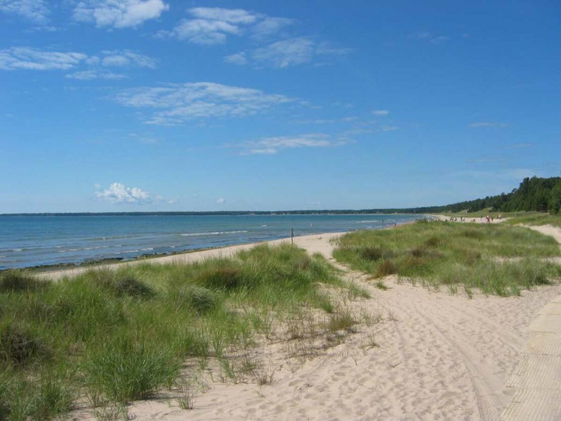 11 Best Lake Michigan Beaches 2024 - Newshub360.net